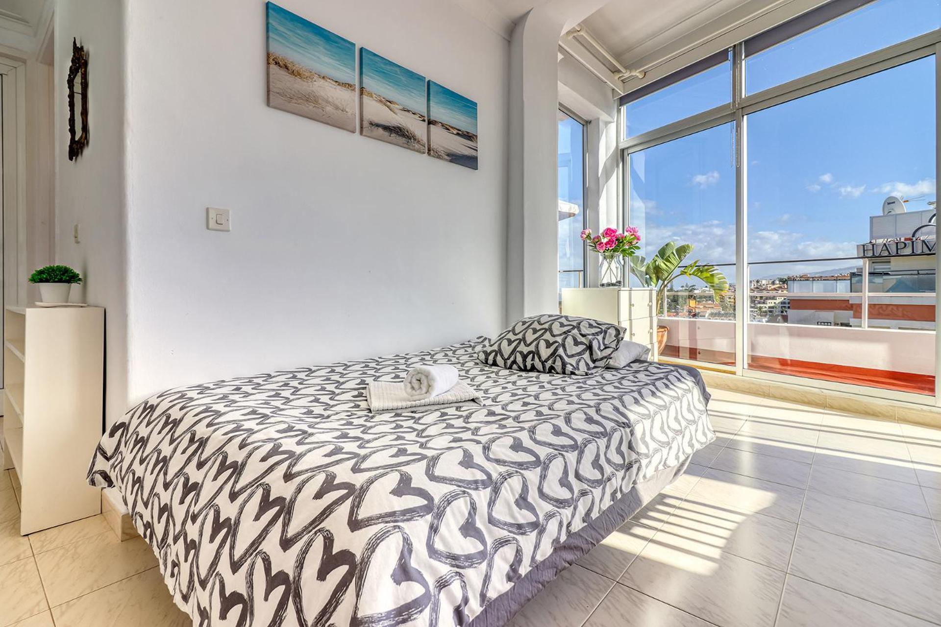 Spacious Penthouse With King-Size Bed, Huge Terrace, Ocean & Teide View Puerto de la Cruz  Exterior photo